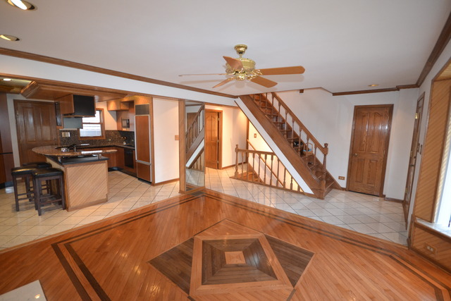 1845 Howard Ave, Des Plaines, IL 60018 photo 6