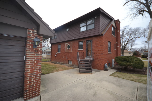 1845 Howard Ave, Des Plaines, IL 60018 photo 23