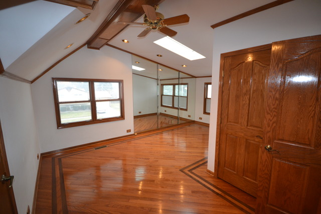 1845 Howard Ave, Des Plaines, IL 60018 photo 13