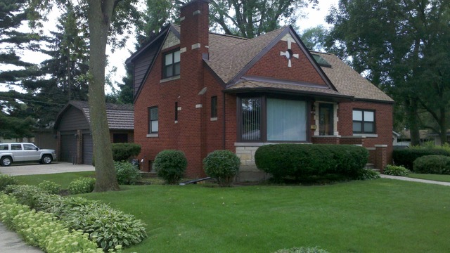 1845 Howard Ave, Des Plaines, IL 60018 photo 1
