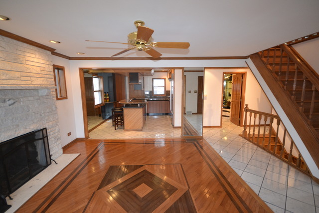 1845 Howard Ave, Des Plaines, IL 60018 photo 7