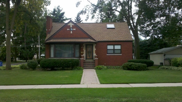 1845 Howard Ave, Des Plaines, IL 60018 photo 2