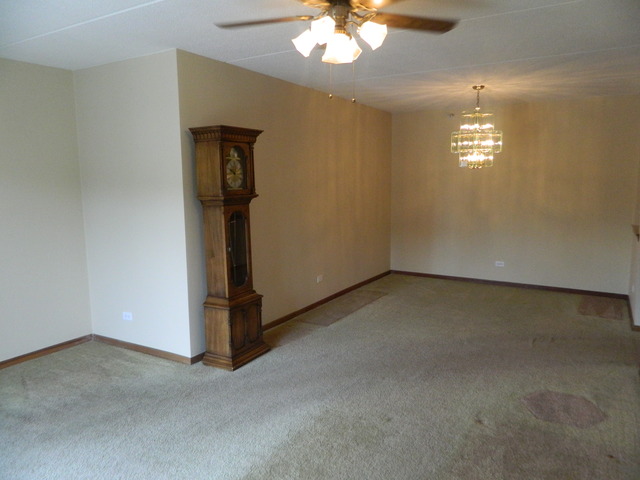 1600 E Thacker St #202, Des Plaines, IL 60016 photo 2