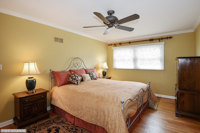1625 Leabrook Ln, Wheaton, IL 60189 photo 8