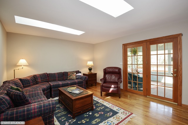 1625 Leabrook Ln, Wheaton, IL 60189 photo 3