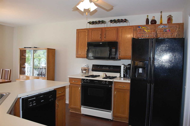 417 Spaulding Rd, Bartlett, IL 60103 photo 3