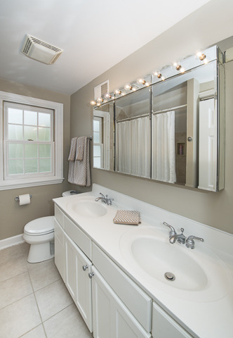 2147 Maple Ave, Northbrook, IL 60062 photo 15
