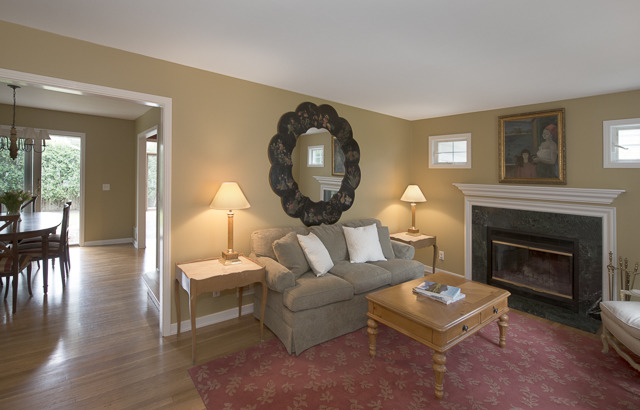 2147 Maple Ave, Northbrook, IL 60062 photo 3