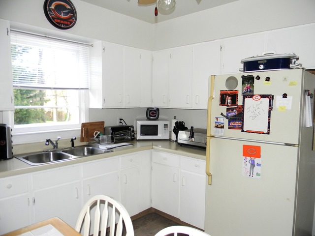 1714 W Oakleaf Dr, Mchenry, IL 60051 photo 3