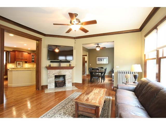 272 Shenstone Rd, Riverside, IL 60546 photo 9