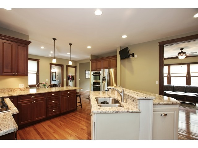272 Shenstone Rd, Riverside, IL 60546 photo 6