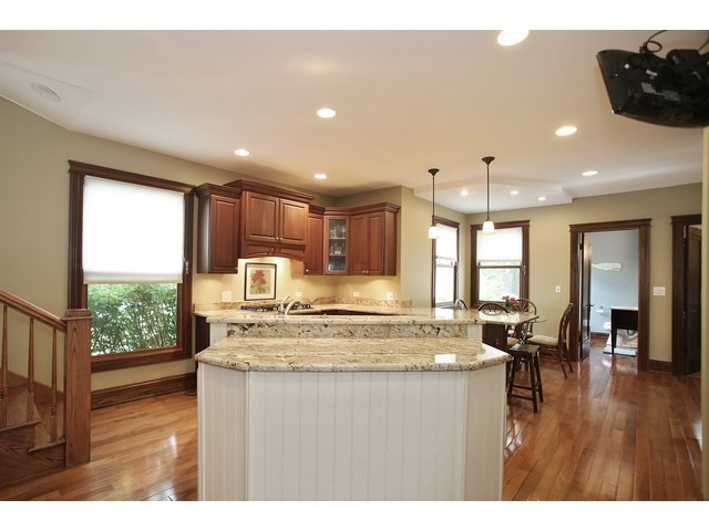 272 Shenstone Rd, Riverside, IL 60546 photo 5