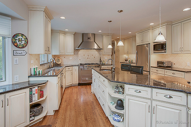 1 N210 Partridge Dr, Carol Stream, IL 60188 photo 4