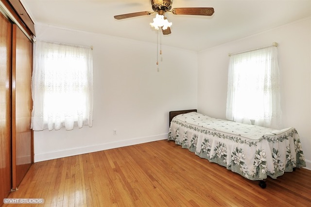 1141 S Wolf Rd, Des Plaines, IL 60016 photo 4