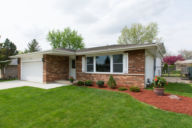 672 Juniper Ln, Bartlett, IL 60103 photo 2