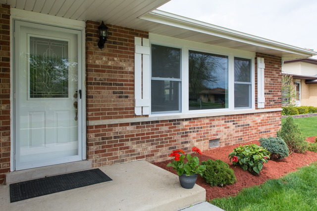 672 Juniper Ln, Bartlett, IL 60103 photo 3