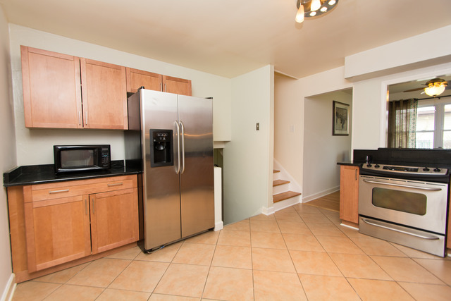 672 Juniper Ln, Bartlett, IL 60103 photo 9
