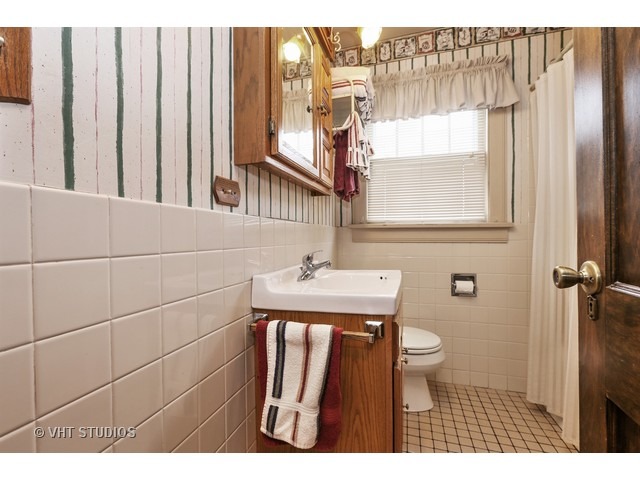 106 Mallery Ave, Elgin, IL 60123 photo 8