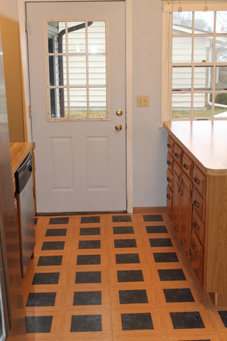 3 Old Post Rd, Montgomery, IL 60538 photo 5