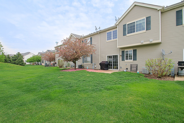 1129 Clover Dr, Minooka, IL 60447 photo 16