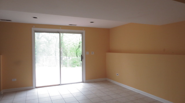 220 Mulford Dr, Elgin, IL 60120 photo 9