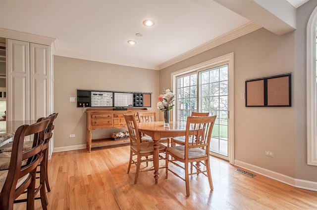701 Wagner Rd, Glenview, IL 60025 photo 5