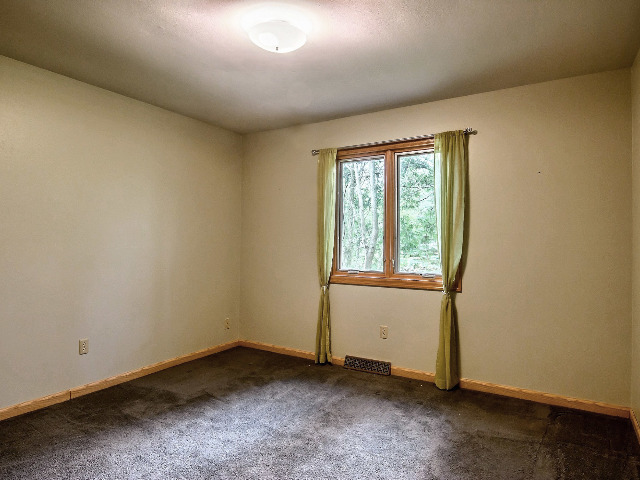 11120 Hamborg Rd, Roscoe, IL 61073 photo 13