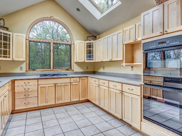 11120 Hamborg Rd, Roscoe, IL 61073 photo 6