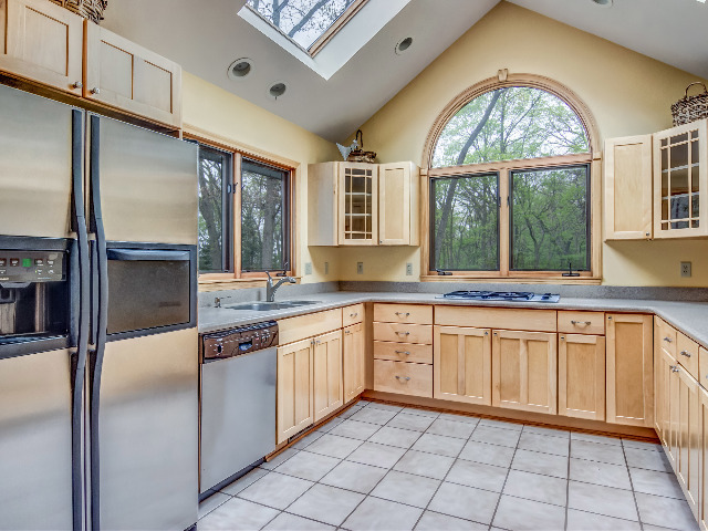 11120 Hamborg Rd, Roscoe, IL 61073 photo 5