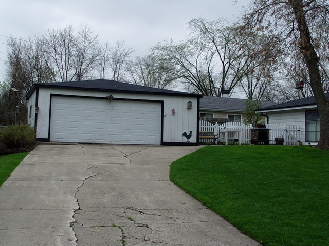 285 Westview St, Hoffman Estates, IL 60169 photo 14