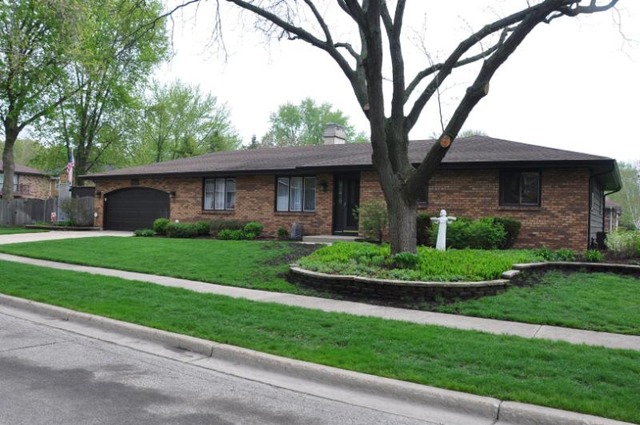 1021 Mohawk Dr, Elgin, IL 60120 photo 22