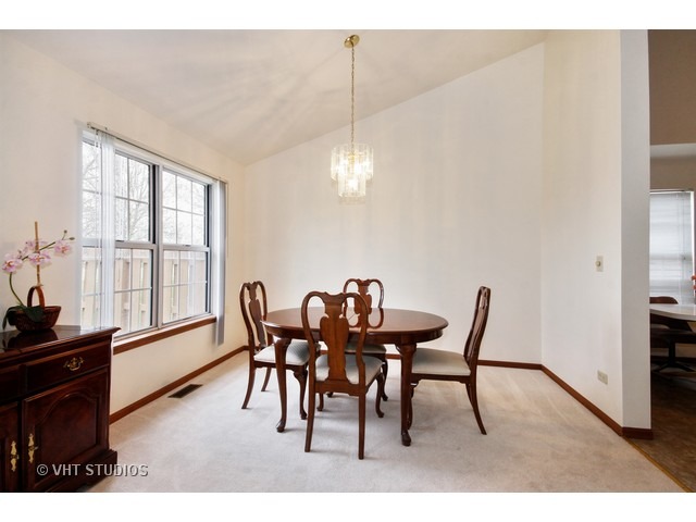 21014 W Hazelnut Ln, Plainfield, IL 60544 photo 4