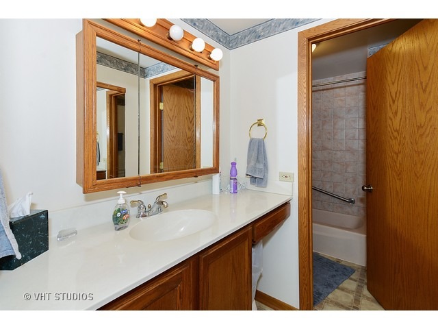 3763 152nd St, Midlothian, IL 60445 photo 10