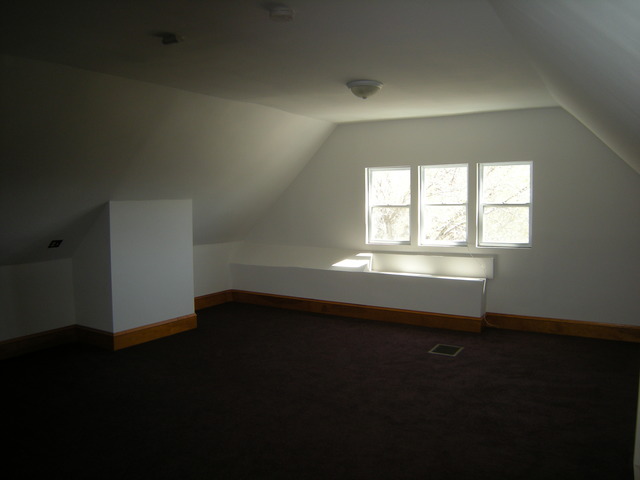 2710 E 75th St, Chicago, IL 60649 photo 15