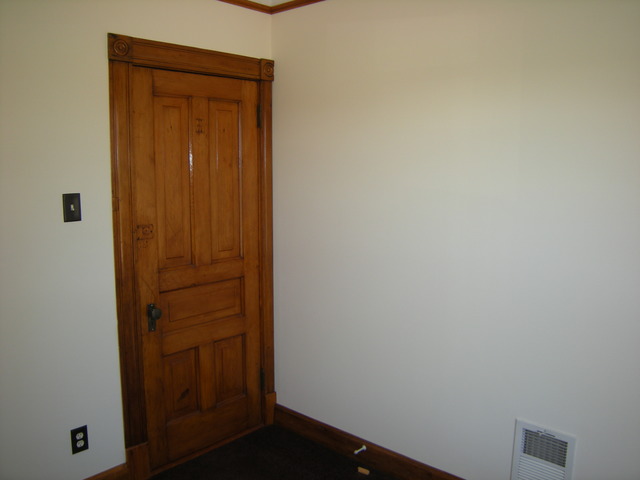 2710 E 75th St, Chicago, IL 60649 photo 14