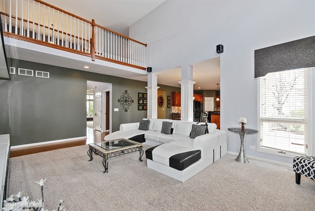 2404 Fox Boro Ln, Naperville, IL 60564 photo 8