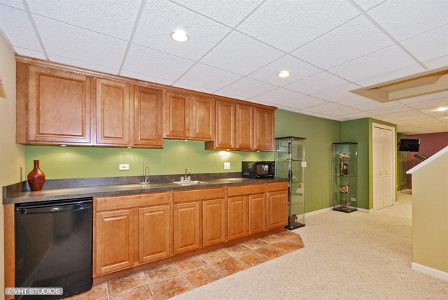 2404 Fox Boro Ln, Naperville, IL 60564 photo 18