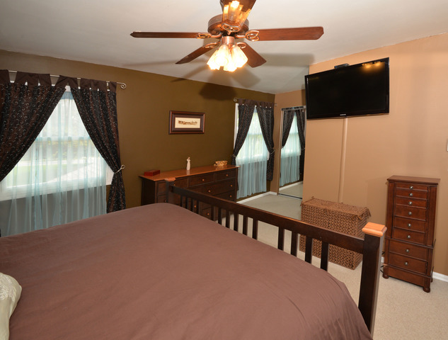 138 S Crest Ave, Bartlett, IL 60103 photo 7