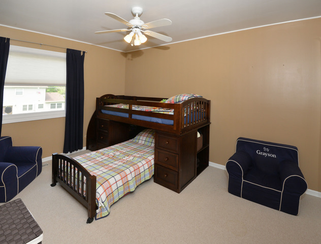 138 S Crest Ave, Bartlett, IL 60103 photo 8