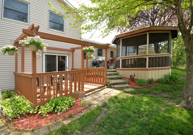 138 S Crest Ave, Bartlett, IL 60103 photo 13