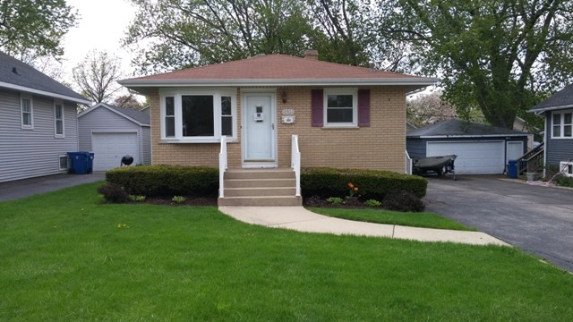 110 N Crest Ave, Bartlett, IL 60103 photo 1