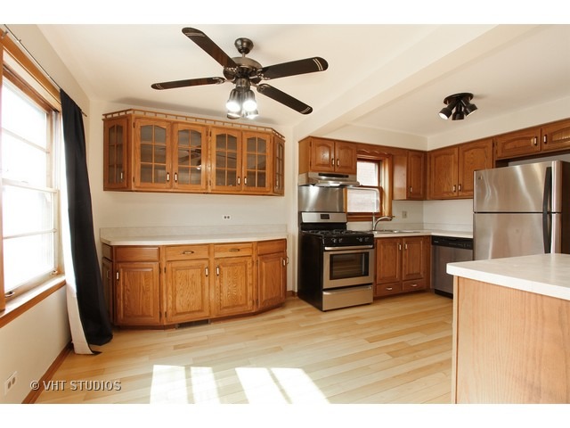 11636 S Artesian Ave, Chicago, IL 60655 photo 5