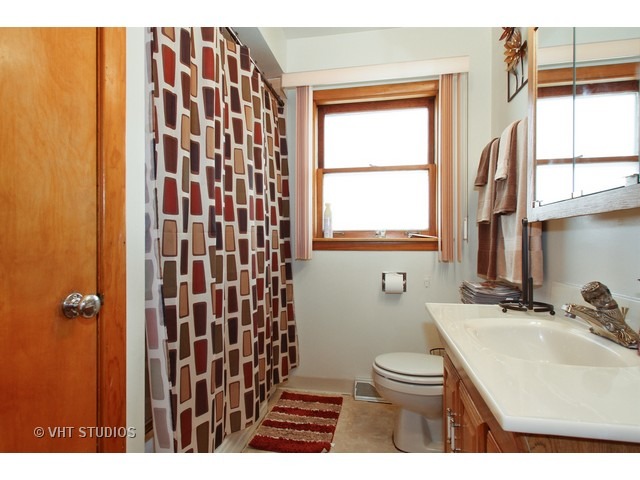 11636 S Artesian Ave, Chicago, IL 60655 photo 11