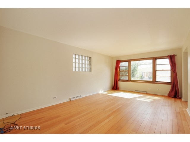11636 S Artesian Ave, Chicago, IL 60655 photo 2
