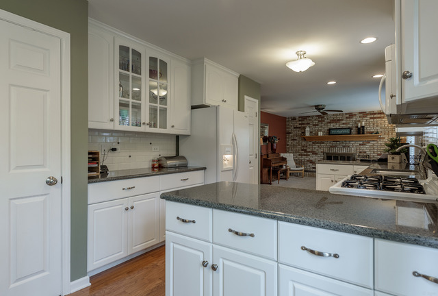 3775 Normandy Ct, Aurora, IL 60504 photo 9