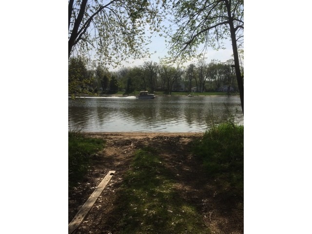 1504 Sunset Dr, Mchenry, IL 60051 photo 16