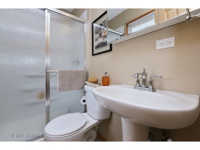 1504 Sunset Dr, Mchenry, IL 60051 photo 7
