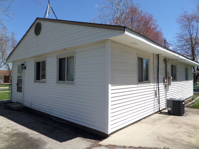 216 E Wayne Pl, Wheeling, IL 60090 photo 4