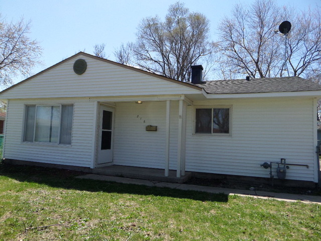 216 E Wayne Pl, Wheeling, IL 60090 photo 1
