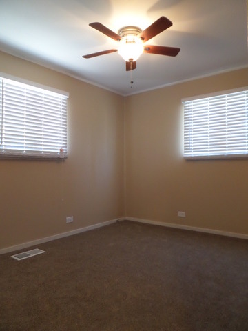 216 E Wayne Pl, Wheeling, IL 60090 photo 14